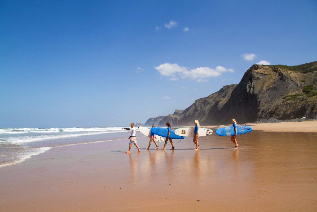 learn to surf portugal algarve surf course